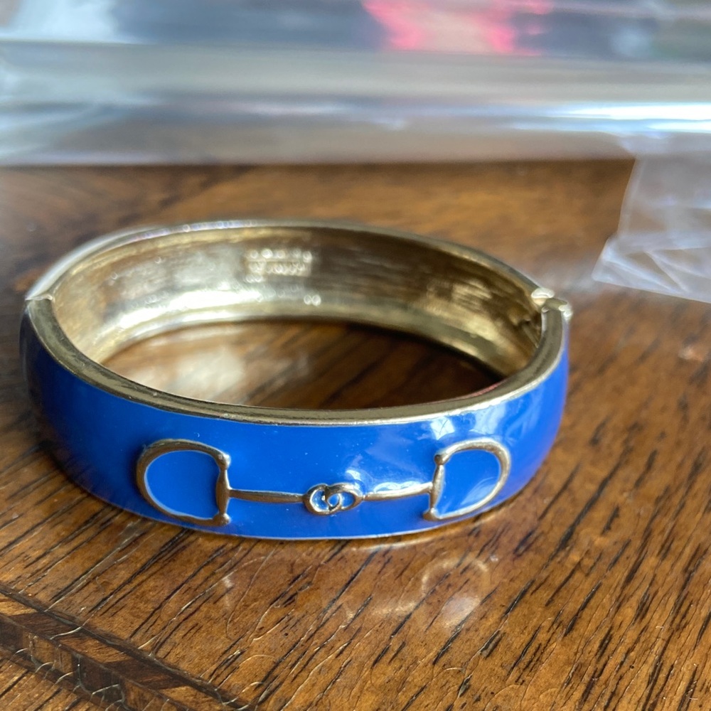 Elegant Blue and Gold Bracelet - Picture 2 of 9